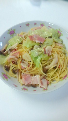 しめじとキャベツのペペロンチーノ